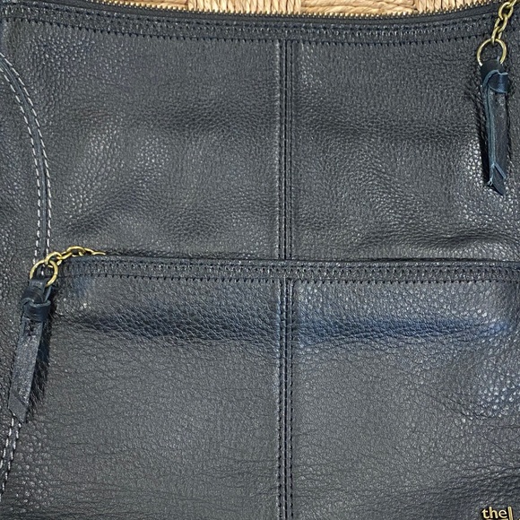 The Sak iris pebbled black Leather crossbody purse Bag - Picture 3 of 7